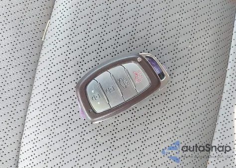 2017 Hyundai Elantra Limited z USA, uszkodzony, nr VIN 5NPD84LF7HH009407